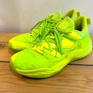 New Balance TWO WXY v3 Men’s Size 9 Basketball Shoes Grinch Green